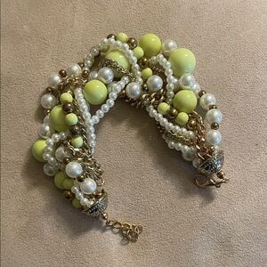 Elegant Pearl and Bead Bracelet